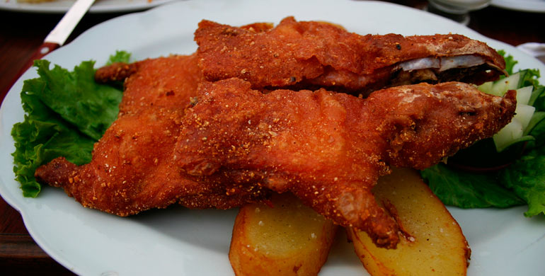 Ruta Gastronómica Chanka: Dónde Probar el Mejor Cuy Chactado y Café de Especialidad
